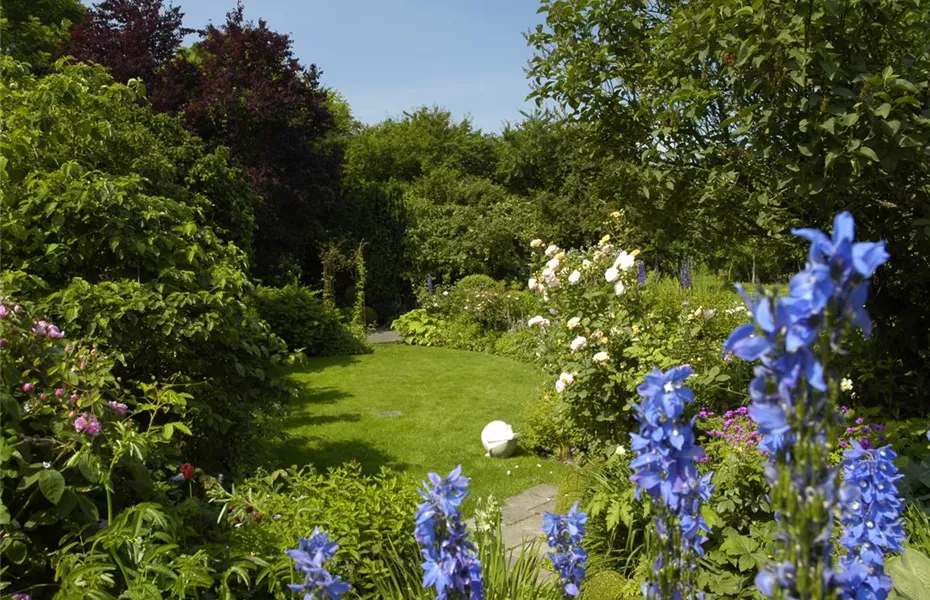 Staudenzeit im Bauerngarten